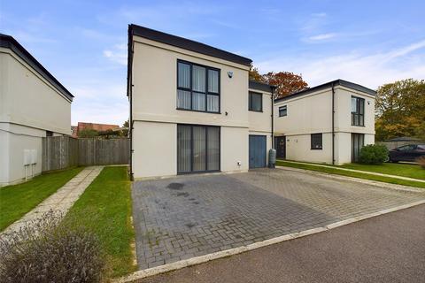 3 bedroom detached house for sale, Naas Lane, Quedgeley, Gloucester, Gloucestershire, GL2