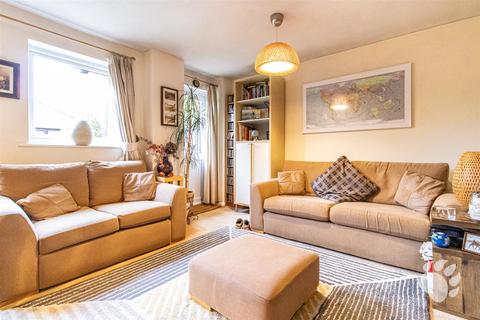 2 bedroom flat for sale, The Gallops, Langdon Hills SS16