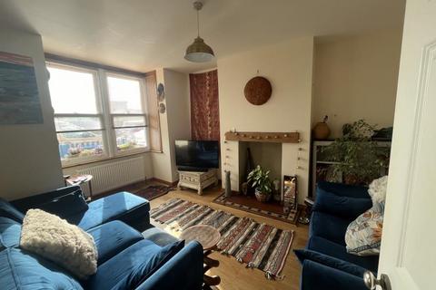 3 bedroom terraced house to rent, Cliftonville Road, St Leonards on sea