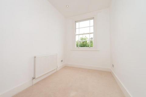 2 bedroom flat for sale, Cambridge Avenue, London NW6