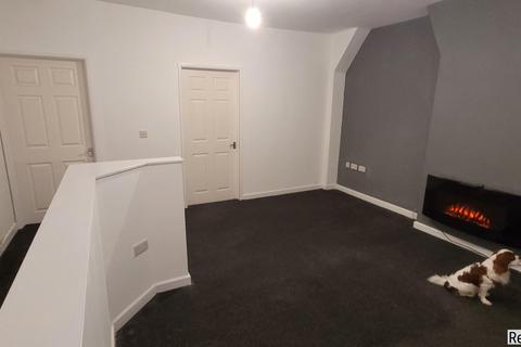 3 bedroom flat to rent, Bridgend Road, Pontyclun, United Kingdom, CF72