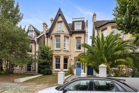 2 bedroom apartment for sale, 18 Wilbury Gardens, Hove BN3