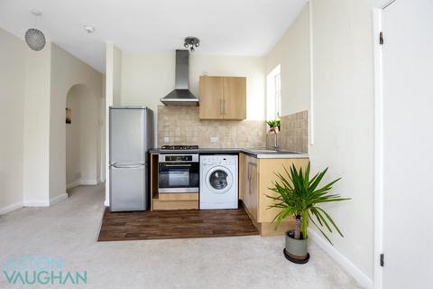 2 bedroom apartment for sale, 18 Wilbury Gardens, Hove BN3