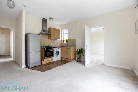 2 bedroom apartment for sale, 18 Wilbury Gardens, Hove BN3