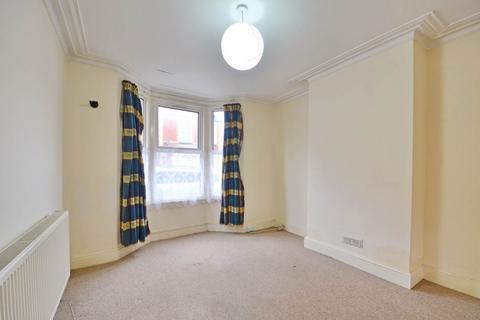 2 bedroom terraced house to rent, Maywood Avenue, Fishponds