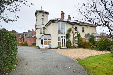 6 bedroom semi-detached house for sale, Milford Road, Newtown, Powys, SY16