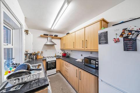 4 bedroom terraced house for sale, Norman Place, Leeds LS8