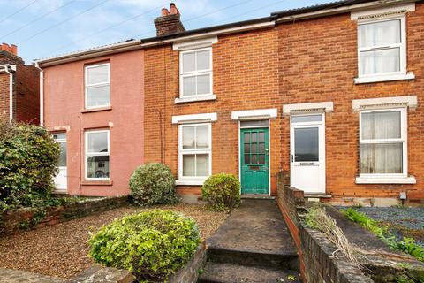 3 bedroom terraced house to rent, Old Heath Road, Colchester CO2