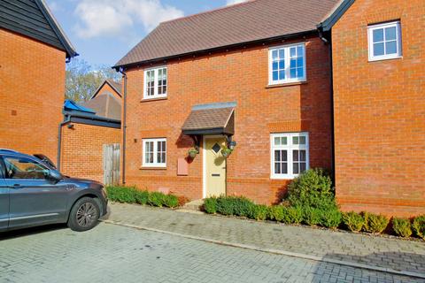 2 bedroom semi-detached house to rent, Cassandra Road, Winchester, SO23