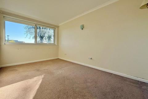 2 bedroom flat for sale, Lansdown Grove Court