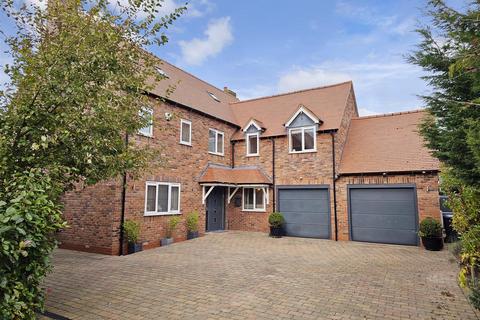 5 bedroom detached house for sale, Orchard Grove, Kinver