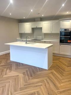 28 Fryatts Way, Bexhill-on-sea, TN39 4LW