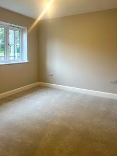 28 Fryatts Way, Bexhill-on-sea, TN39 4LW