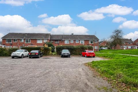 1 bedroom maisonette for sale, Cowper Close, Woodloes Park, Warwick