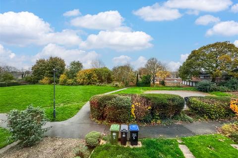 6 Cowper Close, Warwick, CV34 5YR