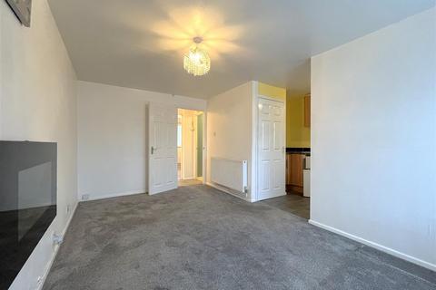 6 Cowper Close, Warwick, CV34 5YR