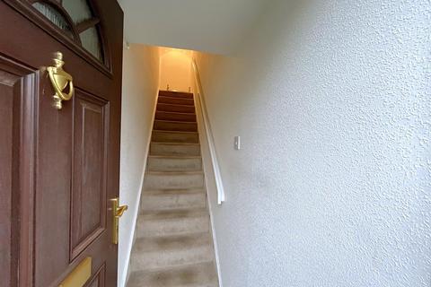 6 Cowper Close, Warwick, CV34 5YR