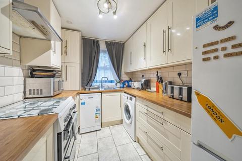 12 Moresby Walk, London, SW8 3AU