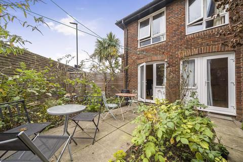 12 Moresby Walk, London, SW8 3AU