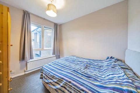 12 Moresby Walk, London, SW8 3AU