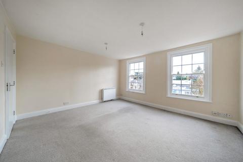 1 bedroom flat for sale, The Pantiles, Tunbridge Wells, TN2