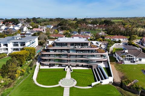 3 bedroom apartment for sale, A Stunning Second Floor Apartment In St Brelade