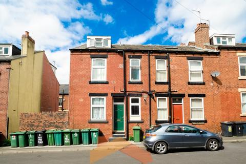 2 bedroom terraced house to rent, leeds LS6