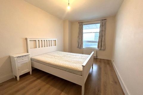 2 bedroom apartment to rent, Staines Road West,  Sunbury-on-Thames,  TW16