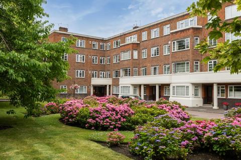 1 bedroom apartment to rent, Sheen Court,  Richmond,  TW10