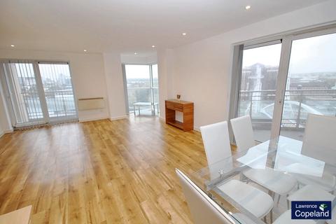 2 bedroom apartment for sale, Imperial Point, The Quays, Salford, Lancashire, M50