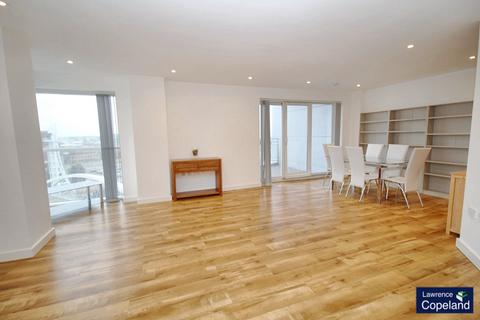 2 bedroom apartment for sale, Imperial Point, The Quays, Salford, Lancashire, M50