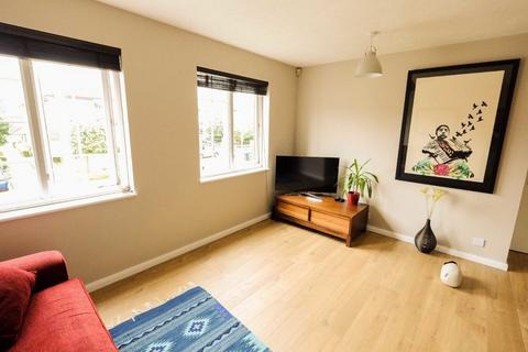 1 bedroom flat to rent, Sigrist Square, Kingston Upon Thames KT2