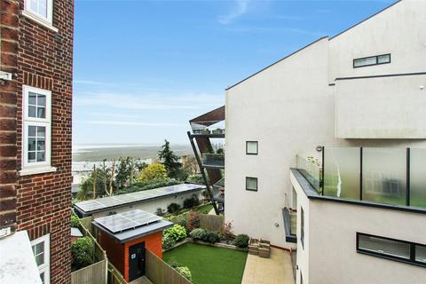 1 bedroom apartment for sale, Broadway West, Leigh-on-Sea, Essex, SS9