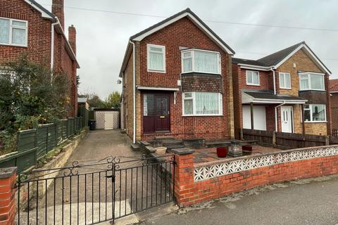 3 bedroom detached house for sale, Birkdale Road, Royston