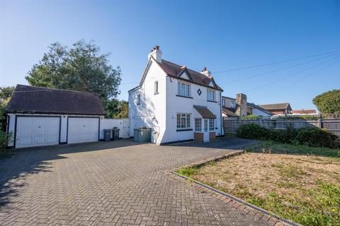 4 bedroom detached house for sale, Sea View Road, Hayling Island PO11