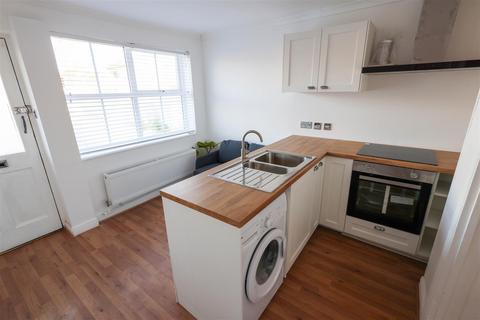 1 bedroom flat for sale, Winsor Close, Hayling Island PO11