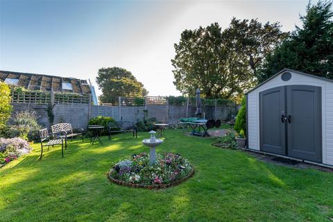 1 bedroom flat for sale, Staunton Avenue, Hayling Island PO11