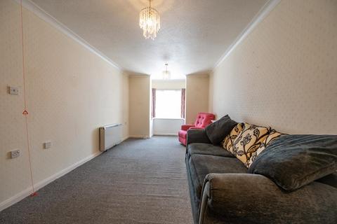 1 bedroom flat for sale, Staunton Avenue, Hayling Island PO11