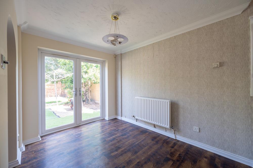 2 Aubrey Close 23 7.jpg