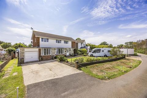 4 bedroom house for sale, Marine Walk, Hayling Island PO11