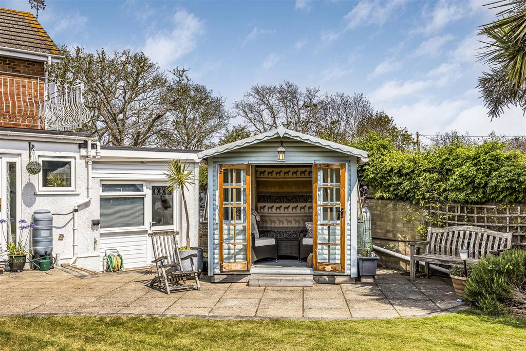 Bay House, Marine Walk, Hayling Island Portico Mark