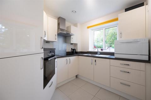 1 bedroom flat for sale, St. Marys Road, Hayling Island PO11