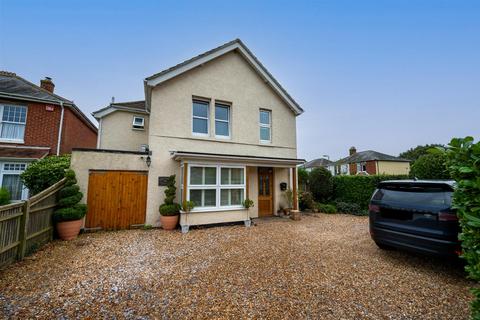 4 bedroom house for sale, St. Leonards Avenue, Hayling Island PO11