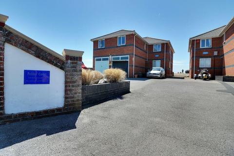 2 bedroom flat to rent, 112 Southwood Road, Hayling Island PO11