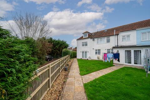 2 bedroom flat for sale, Manor Road, Hayling Island PO11