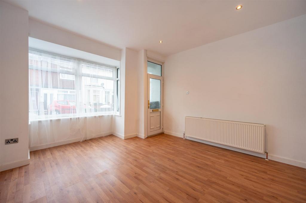 32 Carnarvon Road, Portsmouth, PO2 7 NL2221.jpg