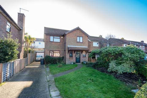 4 bedroom house to rent, The Sanderlings, Hayling Island PO11