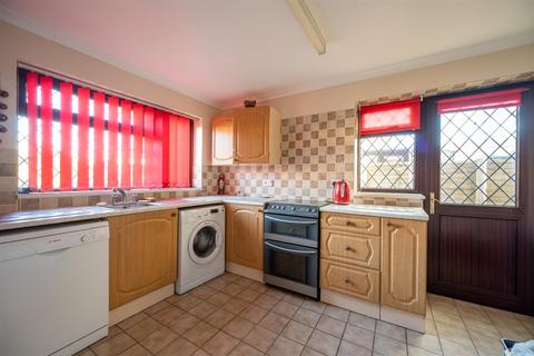 4 bedroom house to rent, The Sanderlings, Hayling Island PO11