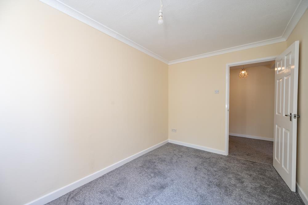 Flat 3 Gable Mews 23 9.jpg