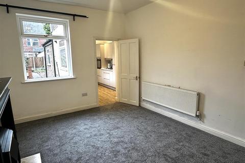 3 bedroom end of terrace house to rent, Cornes Street, Stoke-On-Trent ST1